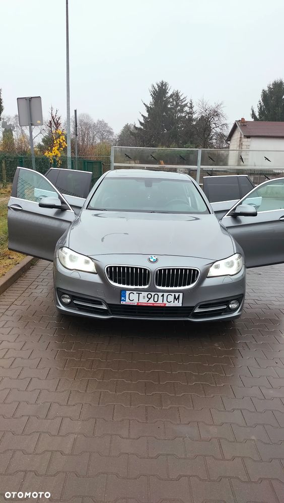 BMW Seria 5 520d xDrive - 6