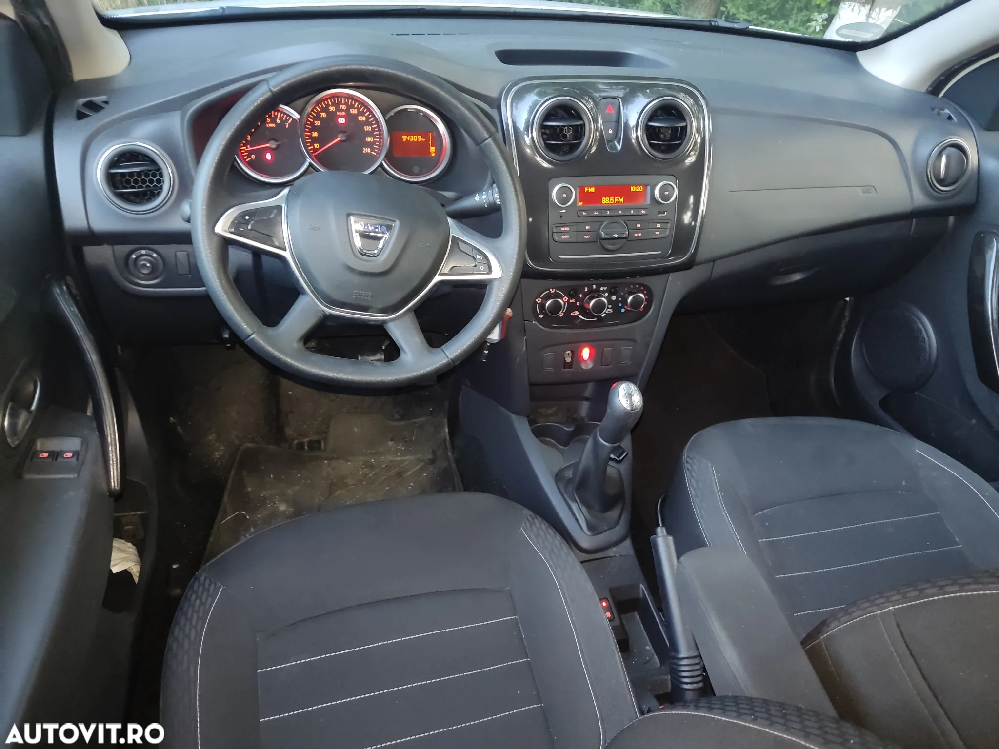 Dacia Sandero 1.5 Blue dCi Laureate - 3