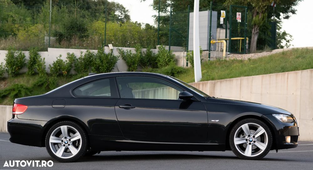 BMW Seria 3 320i Aut. - 7