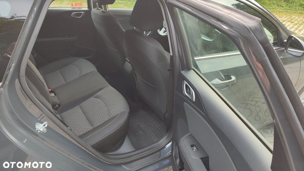 Kia Ceed 1.6 CRDi SCR M - 20