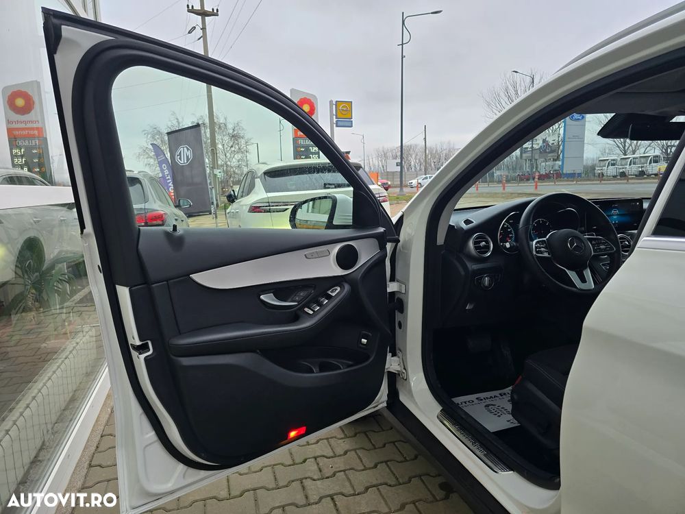 Mercedes-Benz GLC - 17