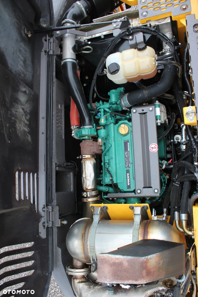 Volvo EWR150e SPROWADZONA/ROTOTILT/NOWE OPONY - 19