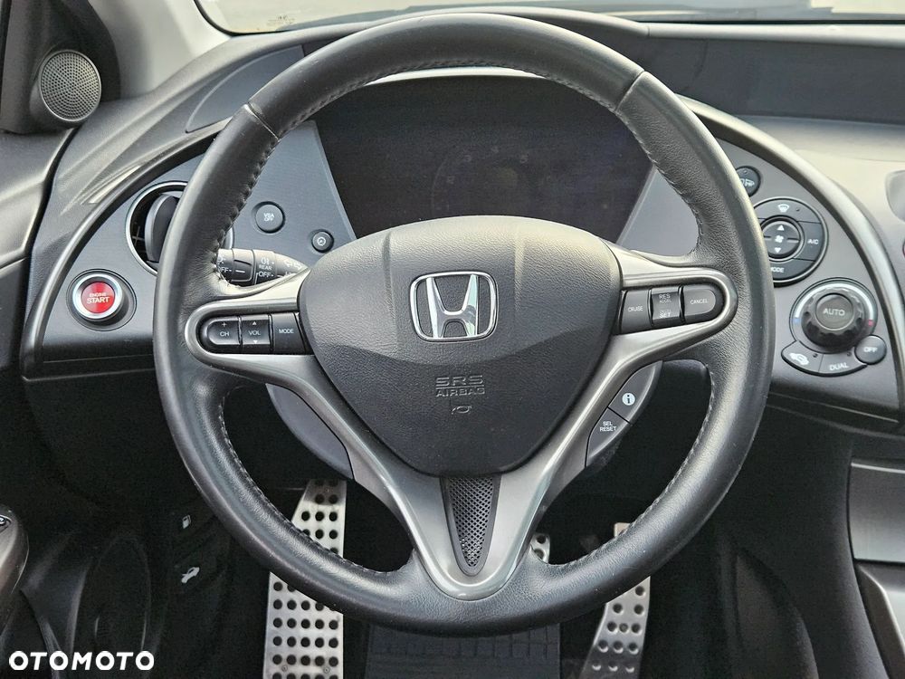 Honda Civic 1.8 Executive - 17