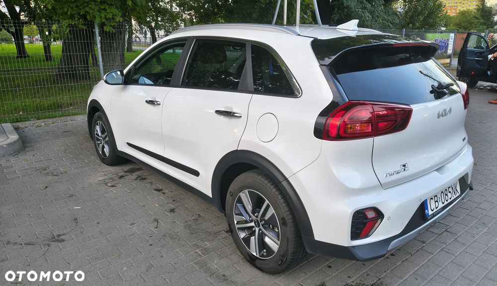 Kia Niro 1.6 GDI Hybrid L Business Line - 1