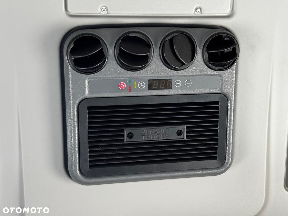 Renault T460 Sleeper Cab - 12