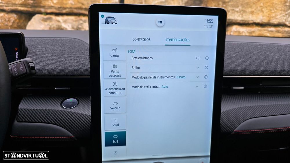 Ford Mustang Mach-E AWD - 28