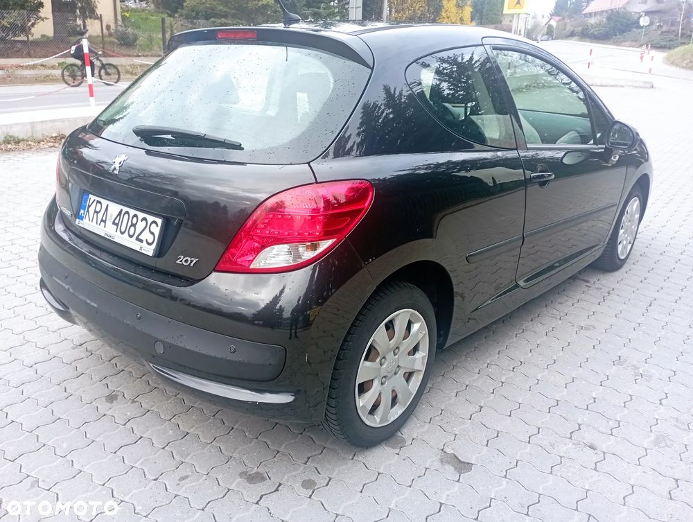 Peugeot 207 70 HDi FAP Filou - 10