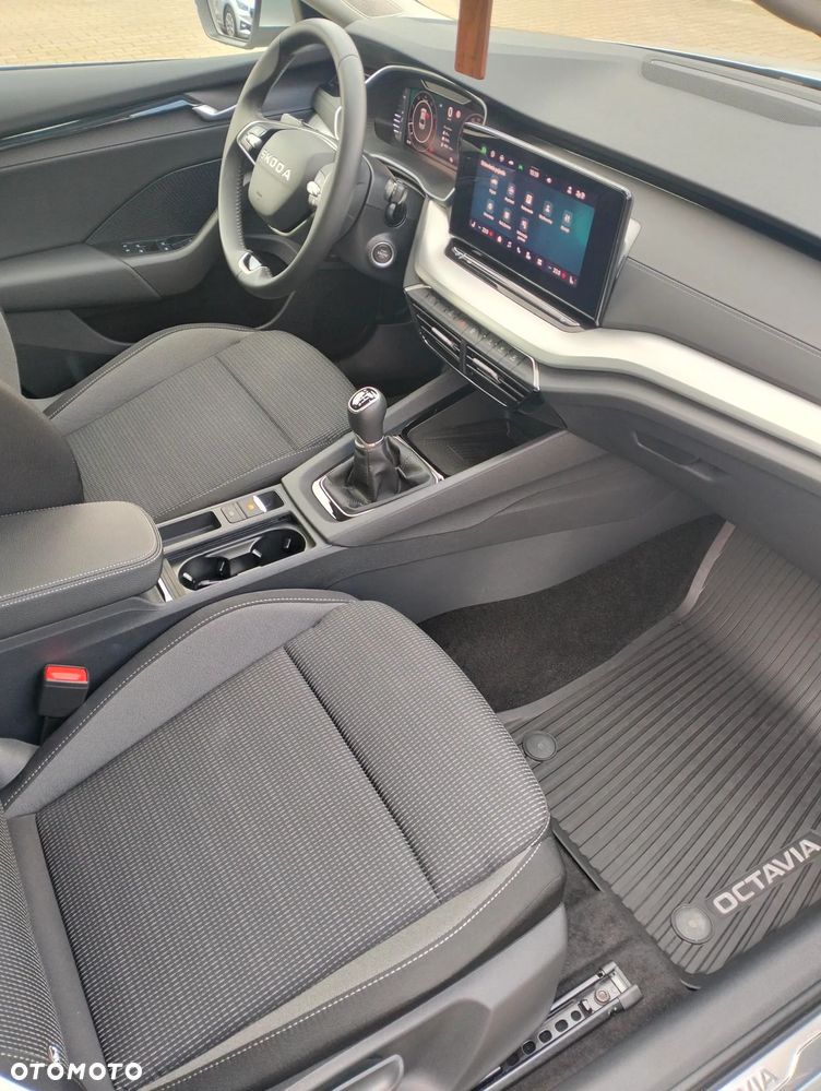 Skoda Octavia 1.5 TSI Selection - 17