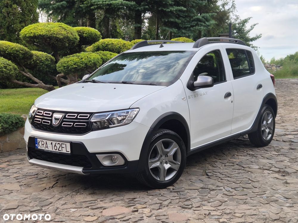 Dacia Sandero Stepway TCe 90 (S&S) Celebration - 2