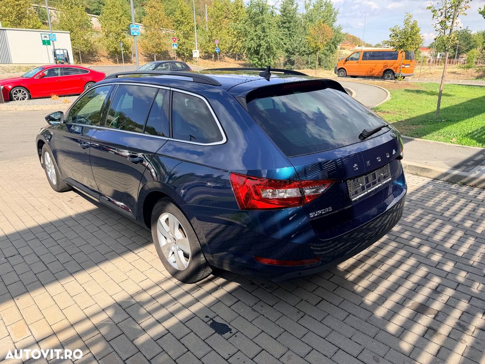 Skoda Superb 2.0 TDI DSG Ambition - 16