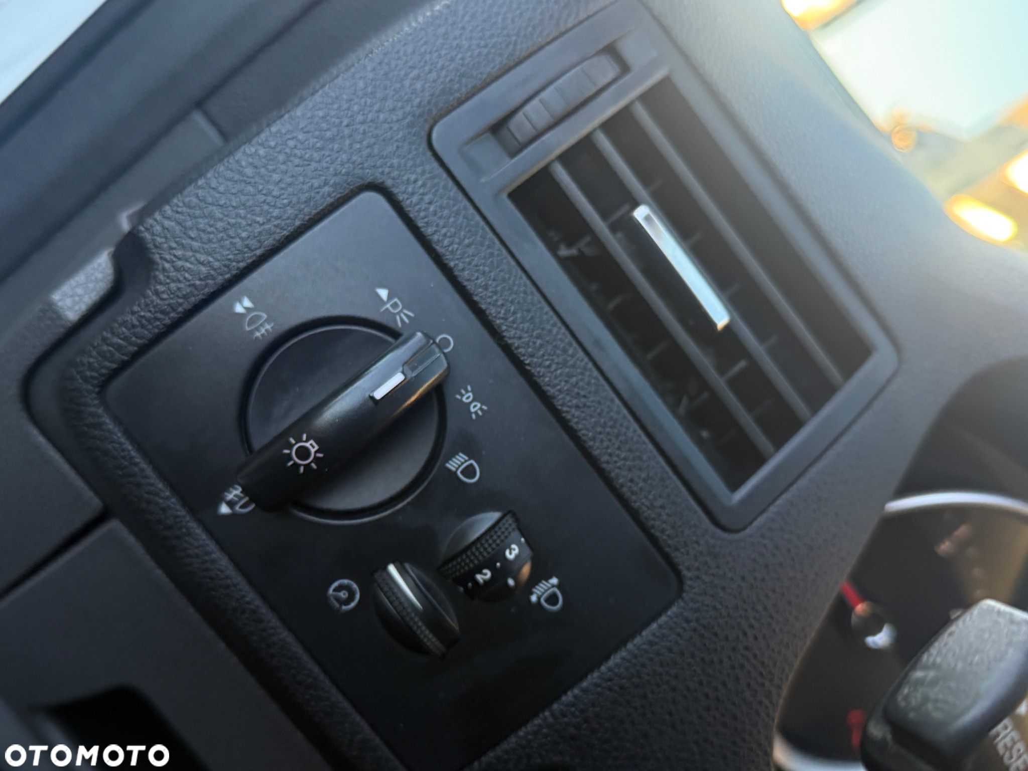 Ford Kuga 2.0 TDCi 2x4 Trend - 20