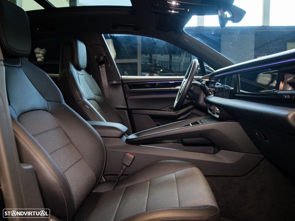 Porsche Macan Electric 4 - 39