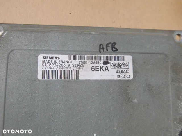 ZESTAW STARTOWY FORD FOCUS MK2 1.6 - 20