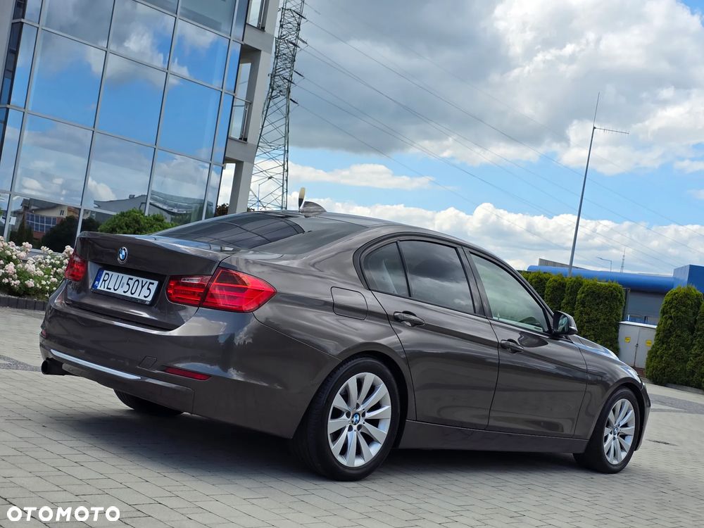 BMW Seria 3 320i Modern Line - 2