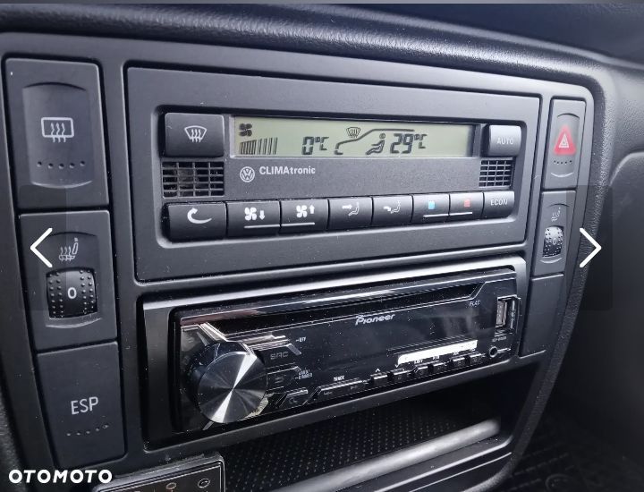 Volkswagen Passat 1.6 GL - 19