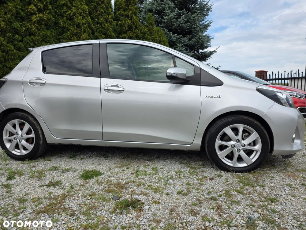Toyota Yaris 1.5 VVT-i Lounge - 6