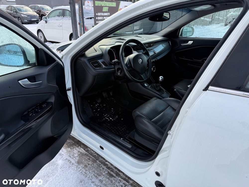 Alfa Romeo Giulietta 1.4 TB 16V Multiair - 11