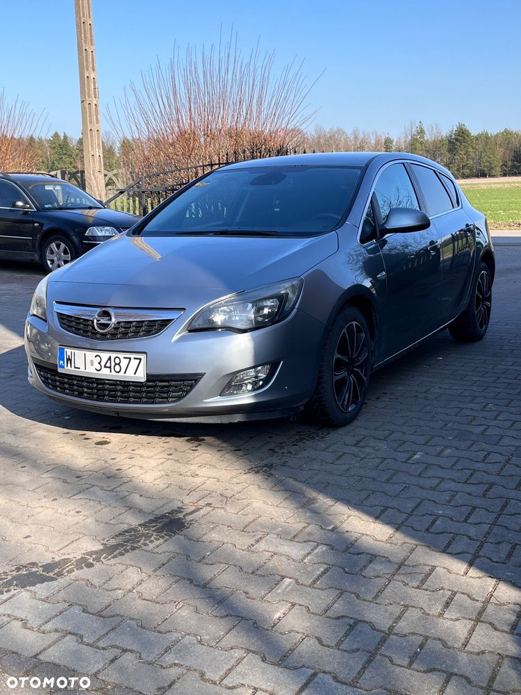 Opel Astra 1.7 CDTI DPF - 1