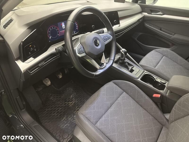 Volkswagen Golf - 10