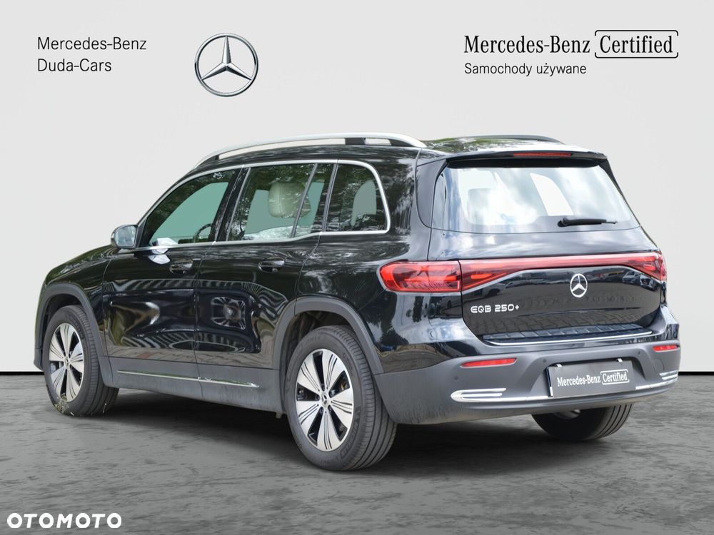 Mercedes-Benz EQB - 7