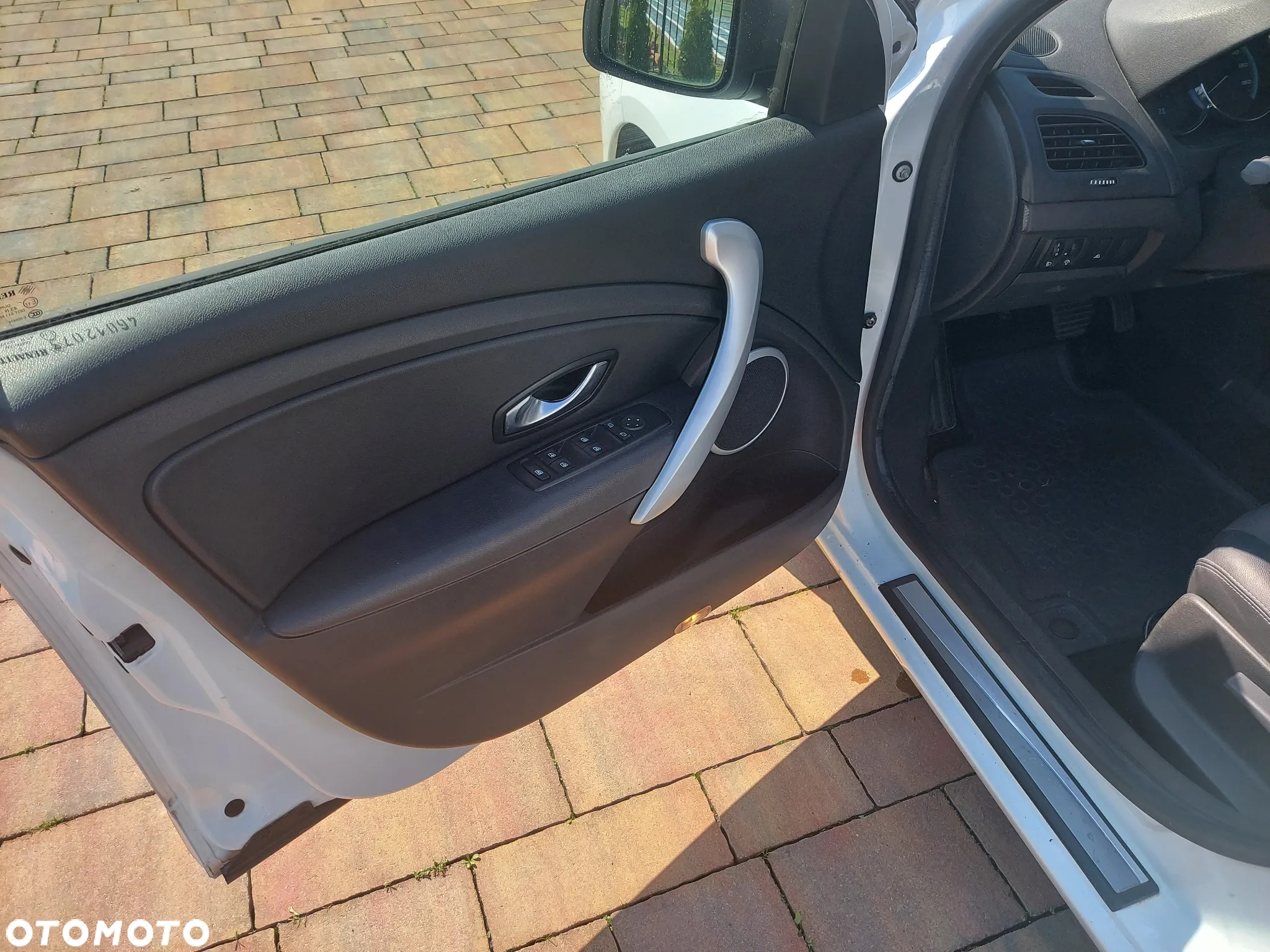 Renault Fluence Z.E (ohne Batterie) Prime Time - 9
