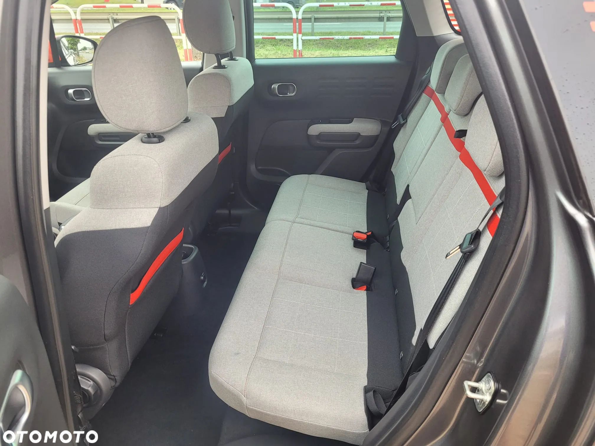 Citroën C3 Aircross 1.2 PureTech Max S&S - 17