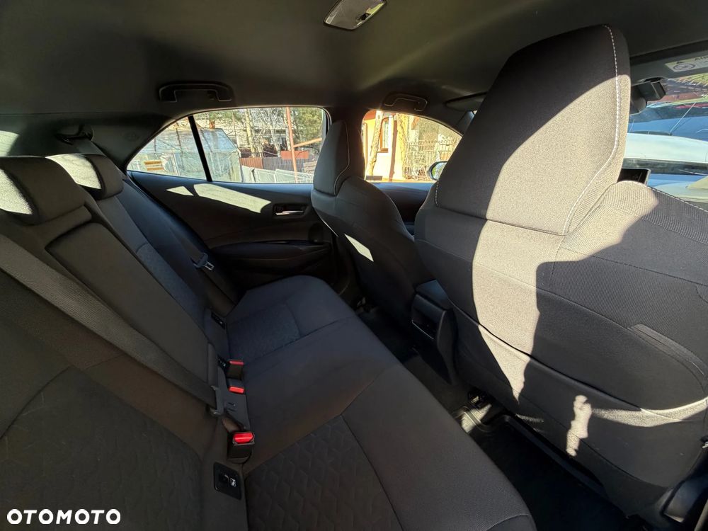 Toyota Corolla 1.8 Hybrid Comfort - 29