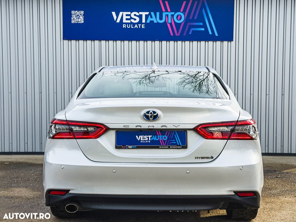 Toyota Camry 2.5 Hybrid Exclusive - 18