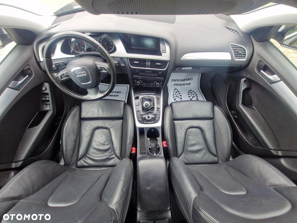 Audi A4 Limousine - 36
