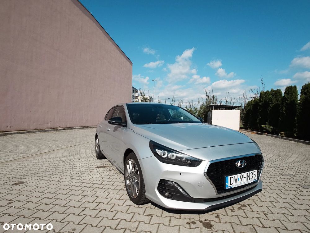 Hyundai i30 Fastback 1.6 CRDI Premium - 5