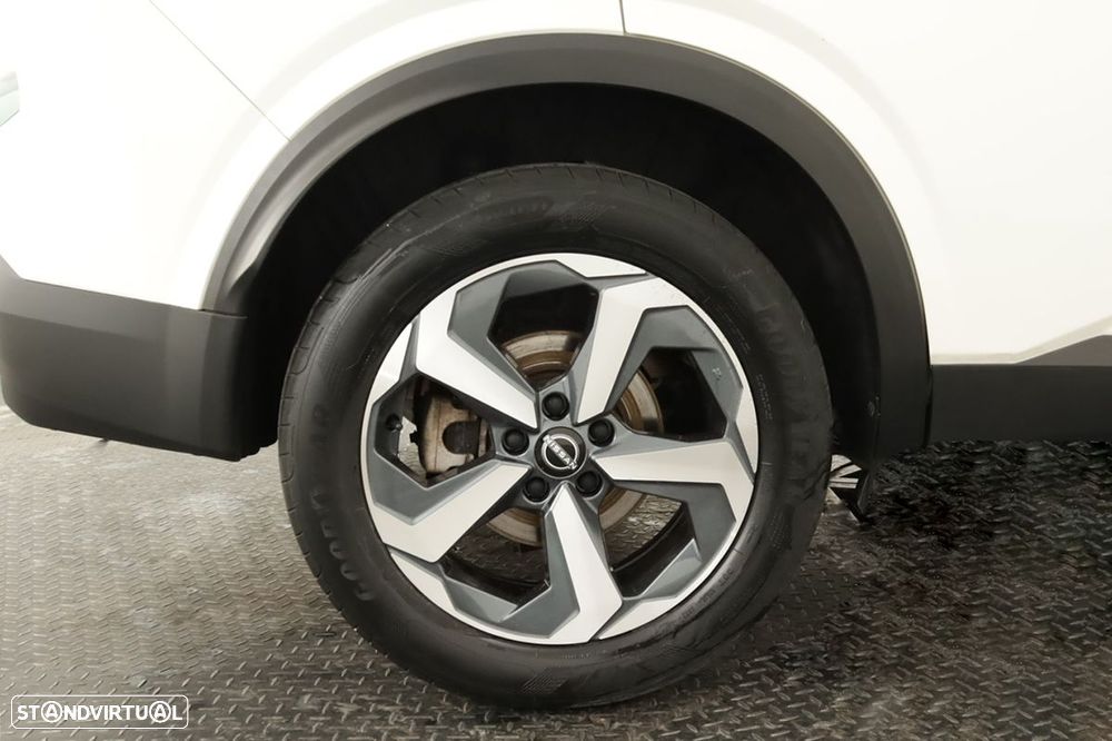Nissan Qashqai 1.3 DIG-T N-Connecta Xtronic - 5