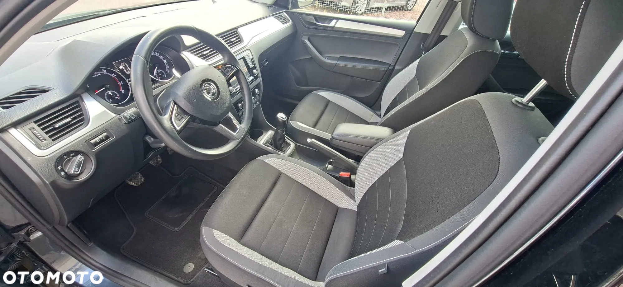 Skoda RAPID 1.0 TSI Monte Carlo - 7