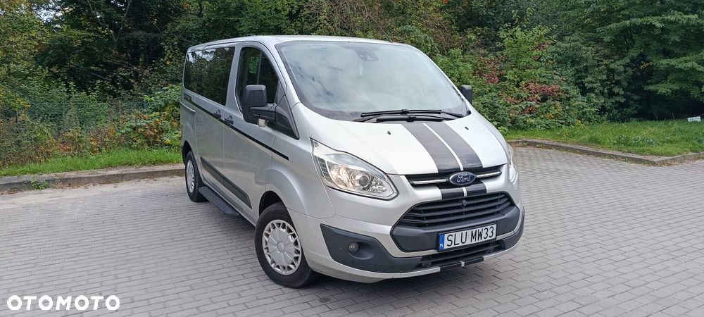 Ford Tourneo Custom - 2