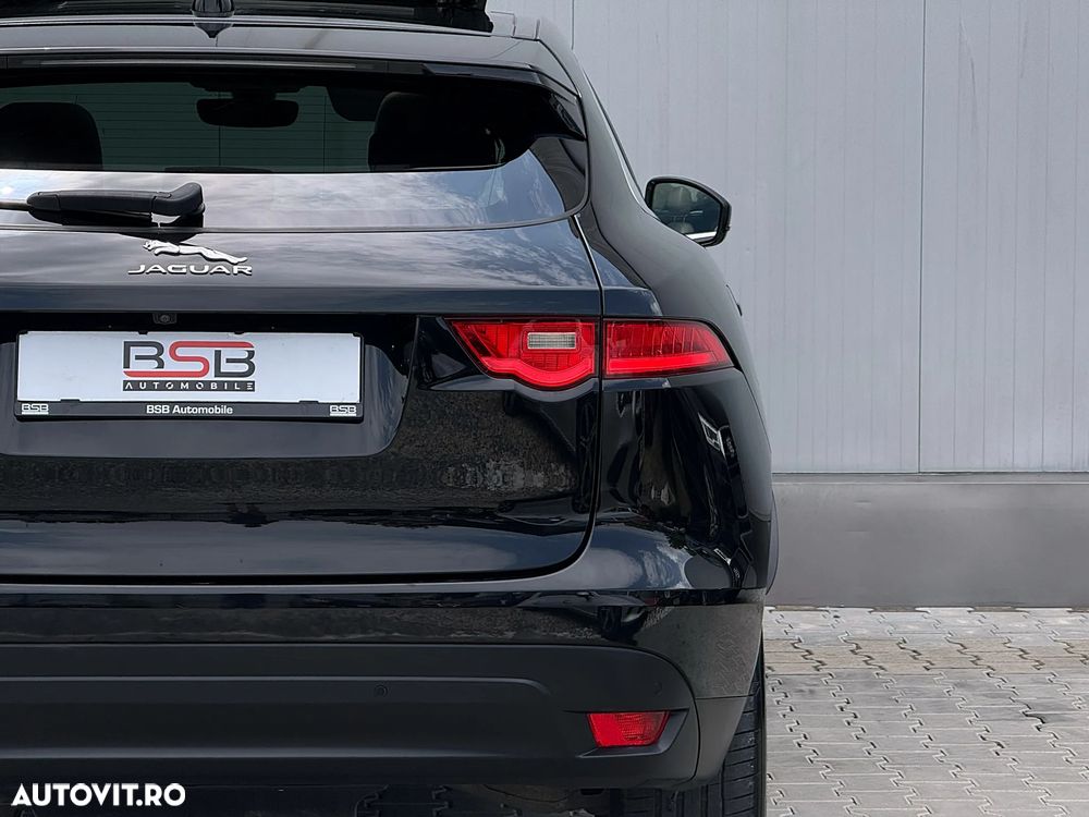Jaguar F-Pace 20d AWD Portfolio - 16