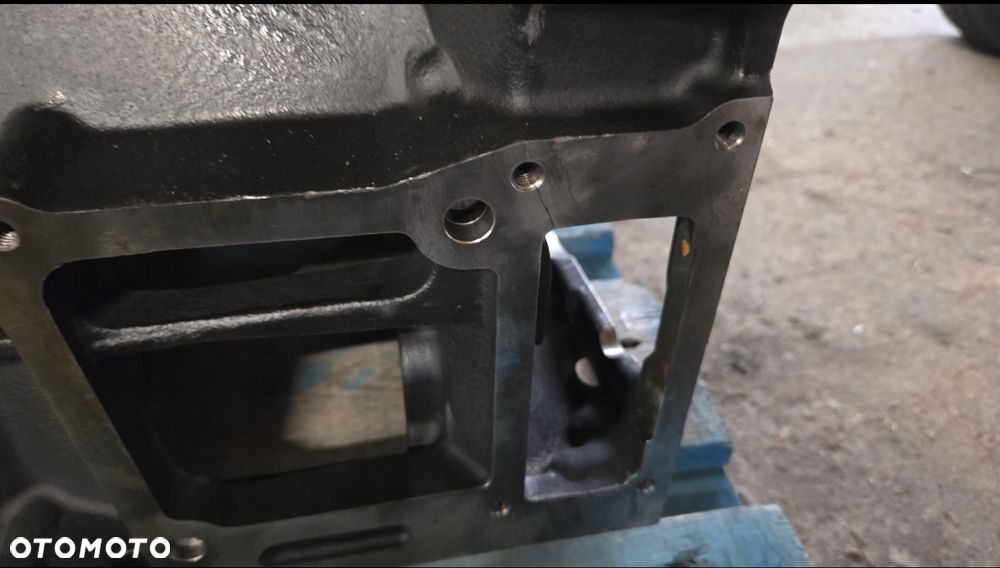 Blok silnika z tulejami MAN TGX D2676 Euro 6 51011013483 - 3