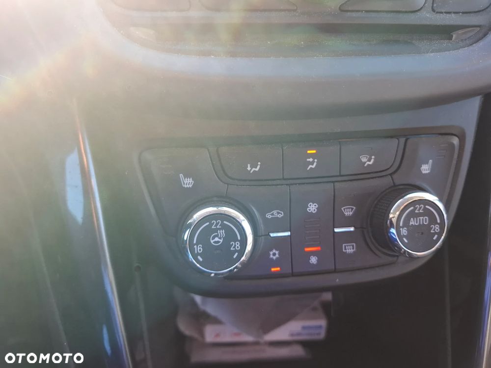 Opel Zafira - 9