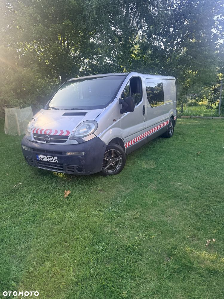 Opel Vivaro - 1