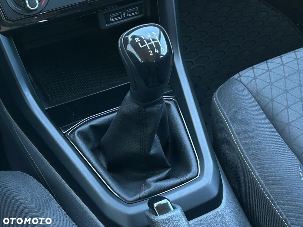 Volkswagen T-Cross 1.0 TSI Life - 24