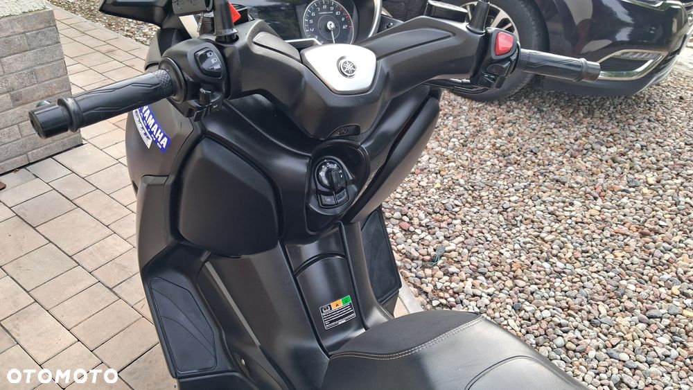 Yamaha X-max - 8