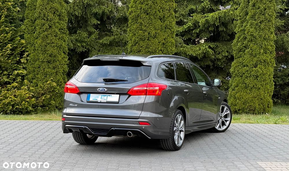 Ford Focus - 17