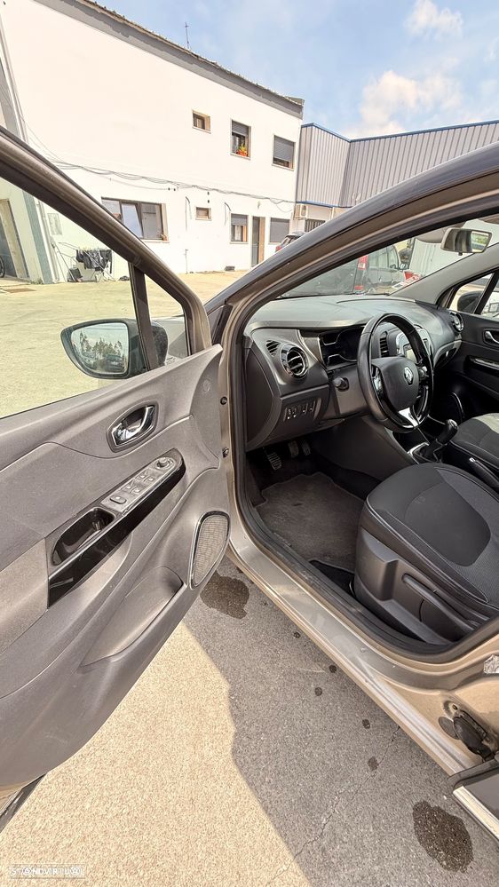 Renault Captur 1.5 dCi - 9