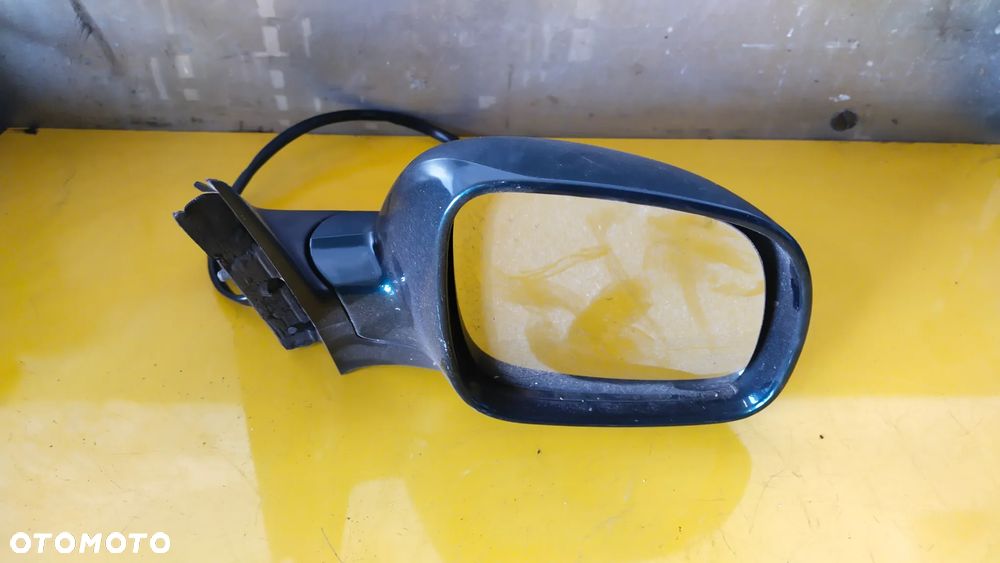 LUSTERKO PRAWE VW PASSAT B5 - 1