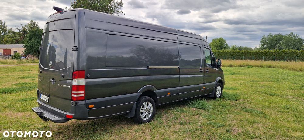 Mercedes-Benz Sprinter 319 - 3
