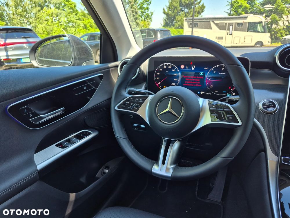 Mercedes-Benz GLC - 28