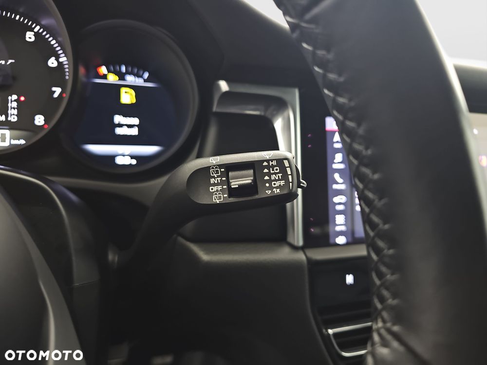 Porsche Macan T - 19