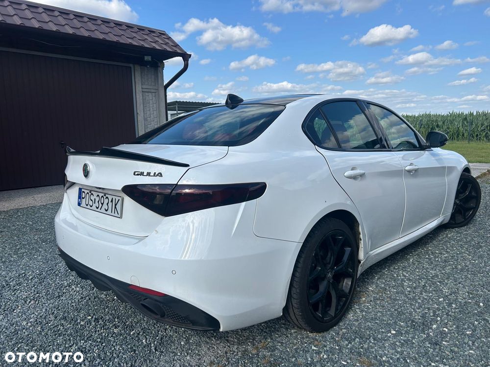Alfa Romeo Giulia 2.0 Turbo 16V AT8 Veloce Ti - 7