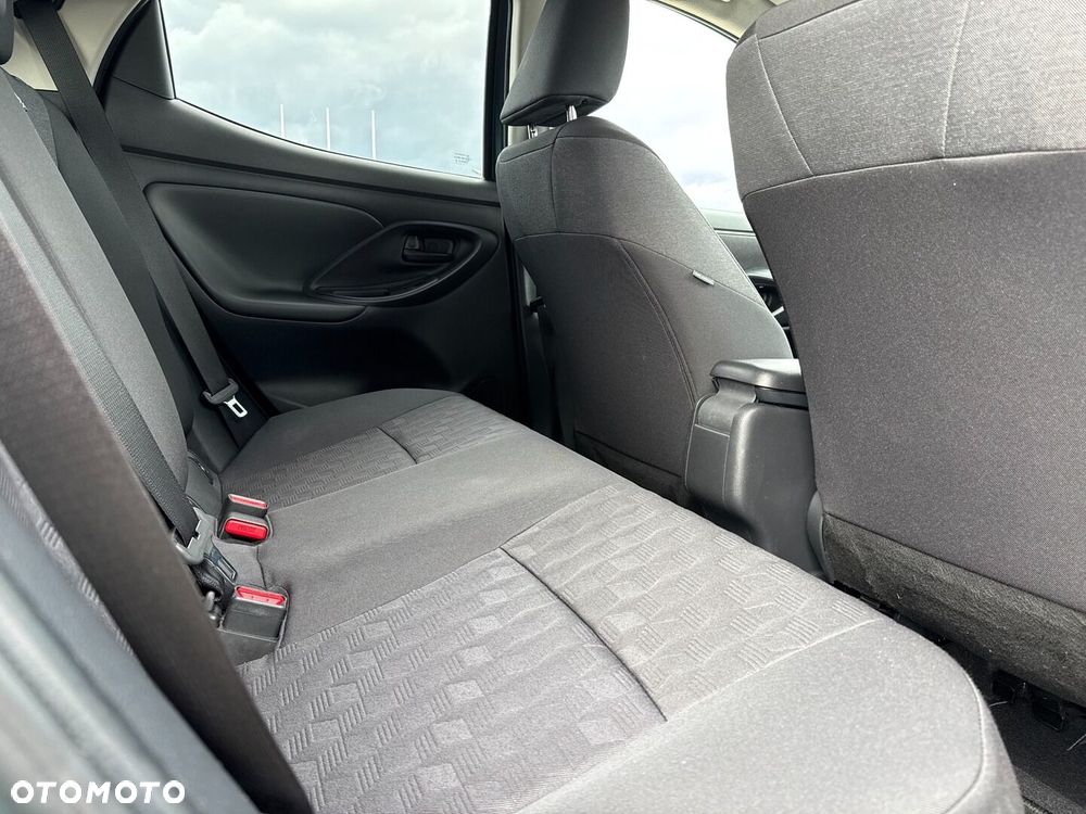 Toyota Yaris Hybrid 1.5 Style - 11