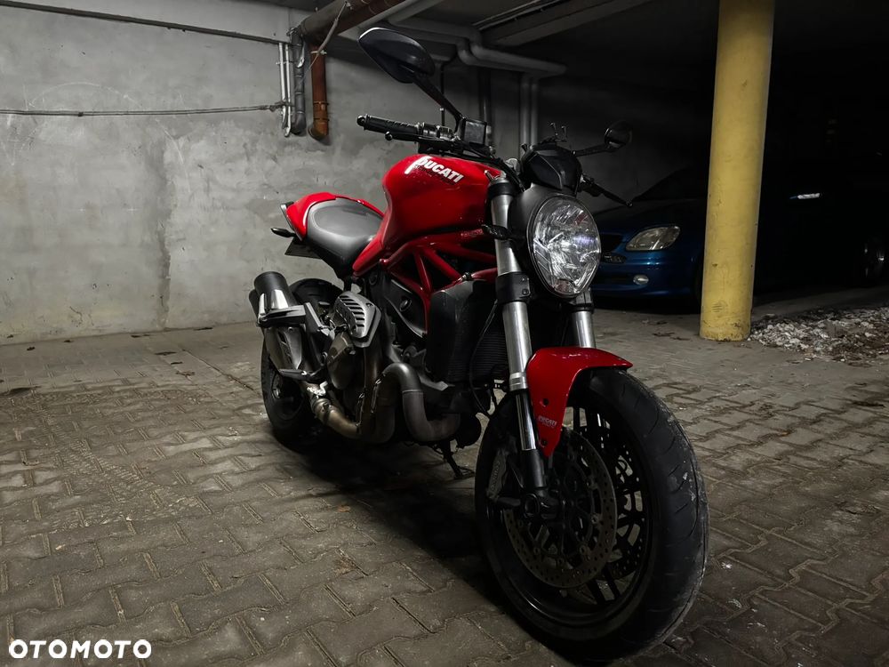 Ducati Monster - 10