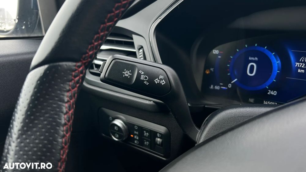 Ford Kuga 2.0 EcoBlue A8 AWD ST Line - 17