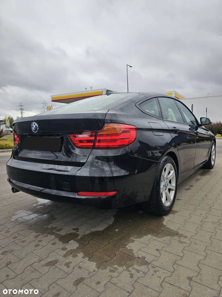 BMW Seria 3 318d Luxury Line - 7
